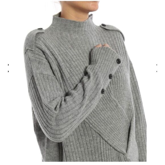 Rag & Bone Gray Merino Wool Twist Front Shoulder Button Sweater sz M - Picture 2 of 12